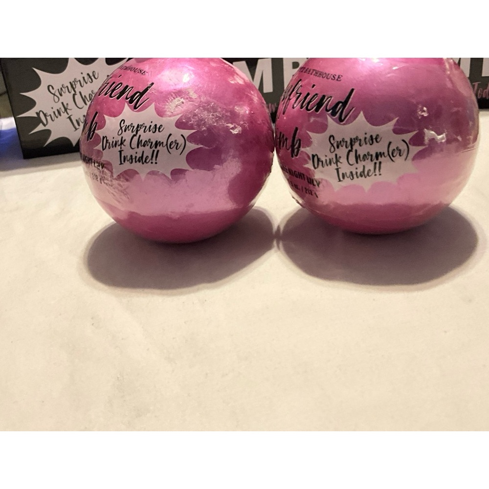 Onyx Boyfriend Bath Bomb 2 Scented Jasmine NightLily W/Surprise Drink Charm New